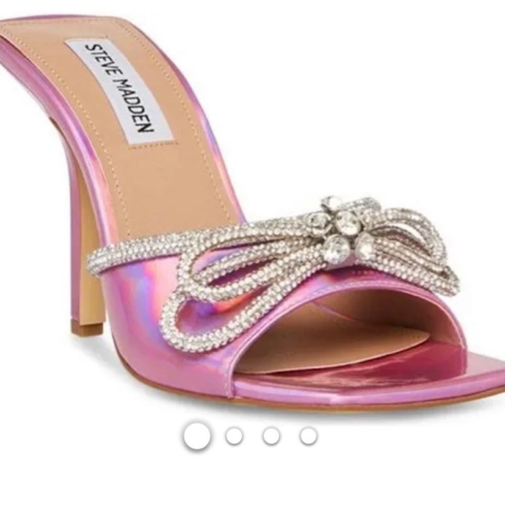 Steve Madden EMBELLISH pink heels. Only worn once. Still in good condition. 💕
